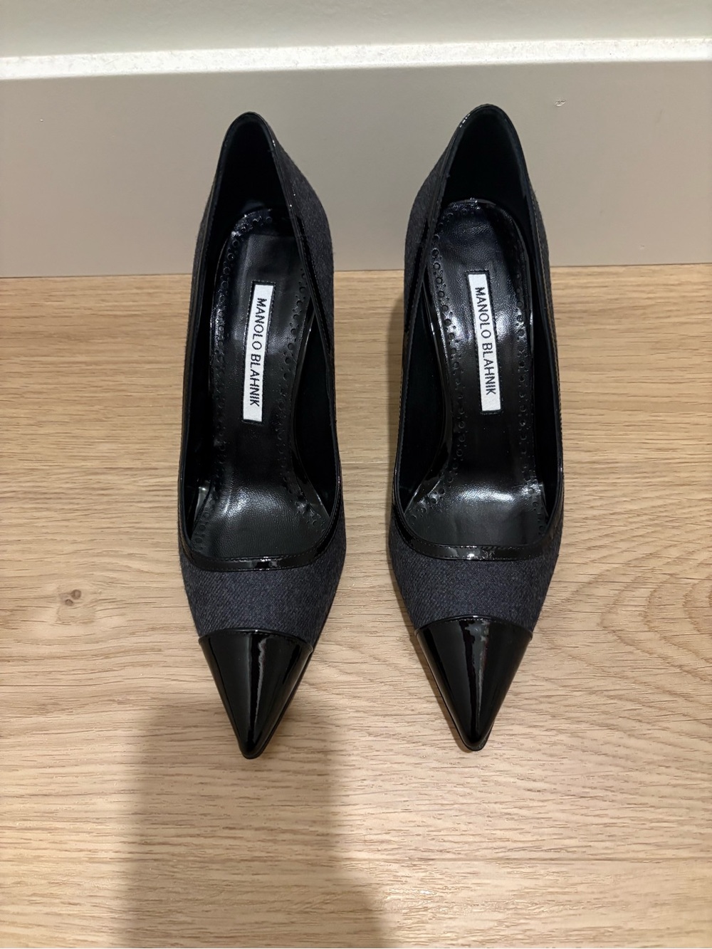 Manolo Blahnik Black Pointed-Toe Wool & Patent Leather Heels New Size 7 Bottera